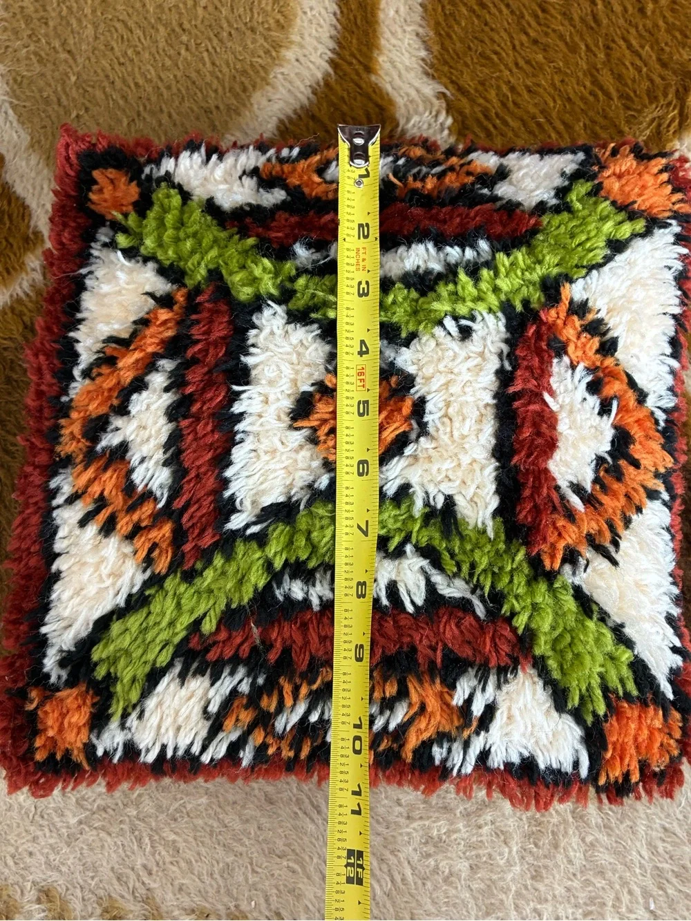Vintage latch hook